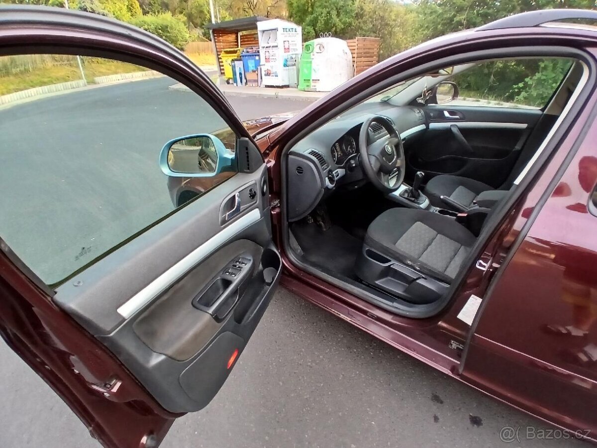 Š-OCTAVIA COMBI AMBIENTE 1.8TSI rok 2010 STK 7/2028 - 8