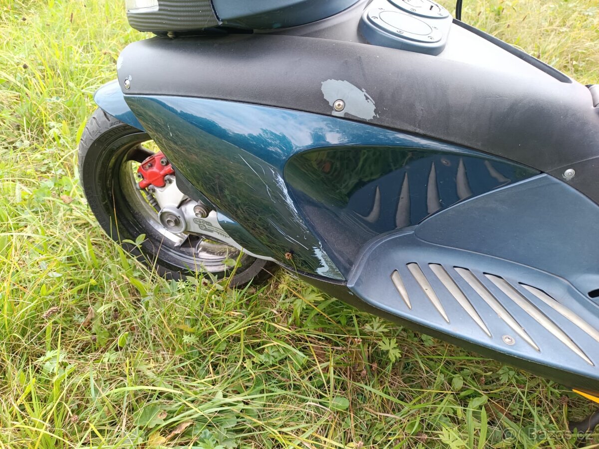 Aprilia Area 51 - 8