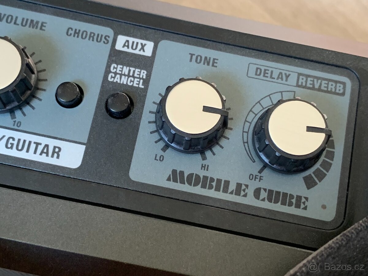 Kytarové kombo ROLAND MOBILE CUBE - 8