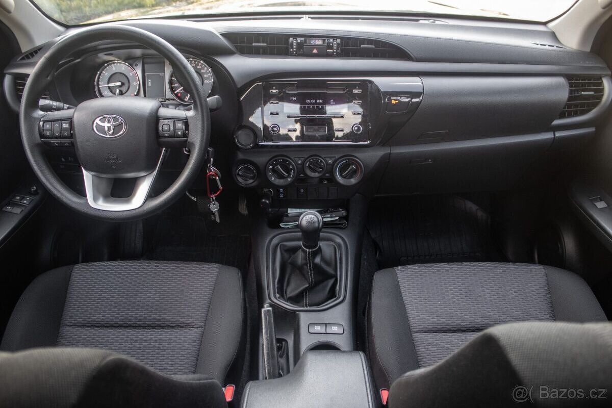 Toyota Hilux MT/6 110kW - 8