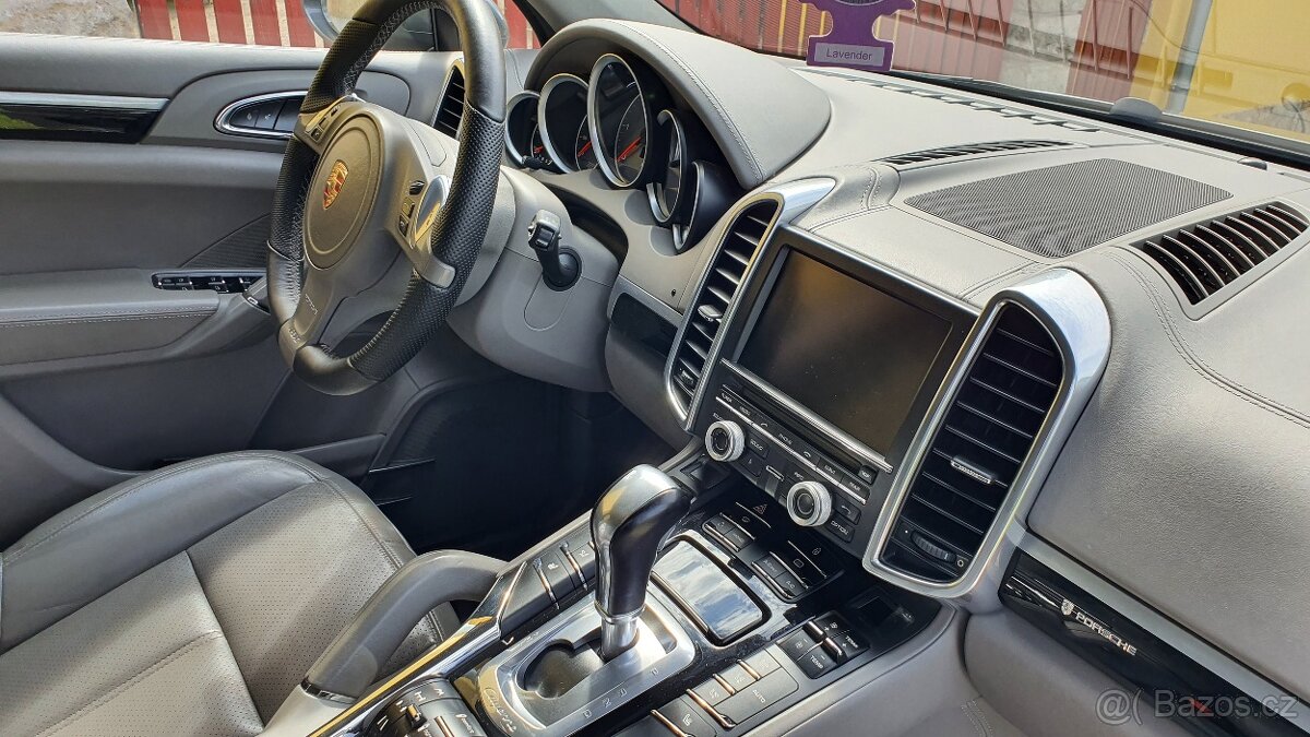 PORSCHE CAYENNE S 4.2TDi V8 382PS MODEL 2014 PĚKNÉ - 8