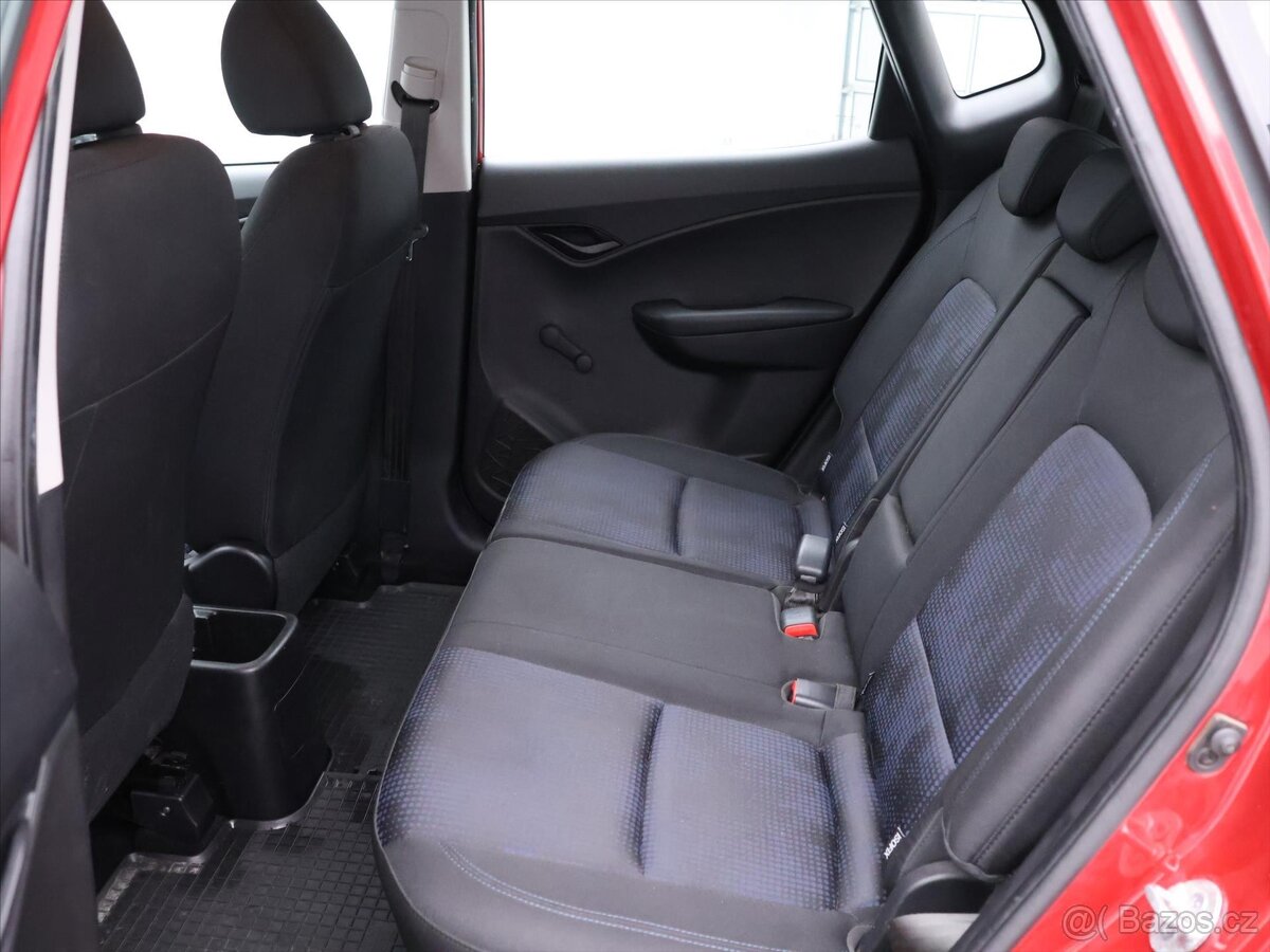 Hyundai ix20 1,4 i CZ Klima 66kW Tažné (2011) - 8