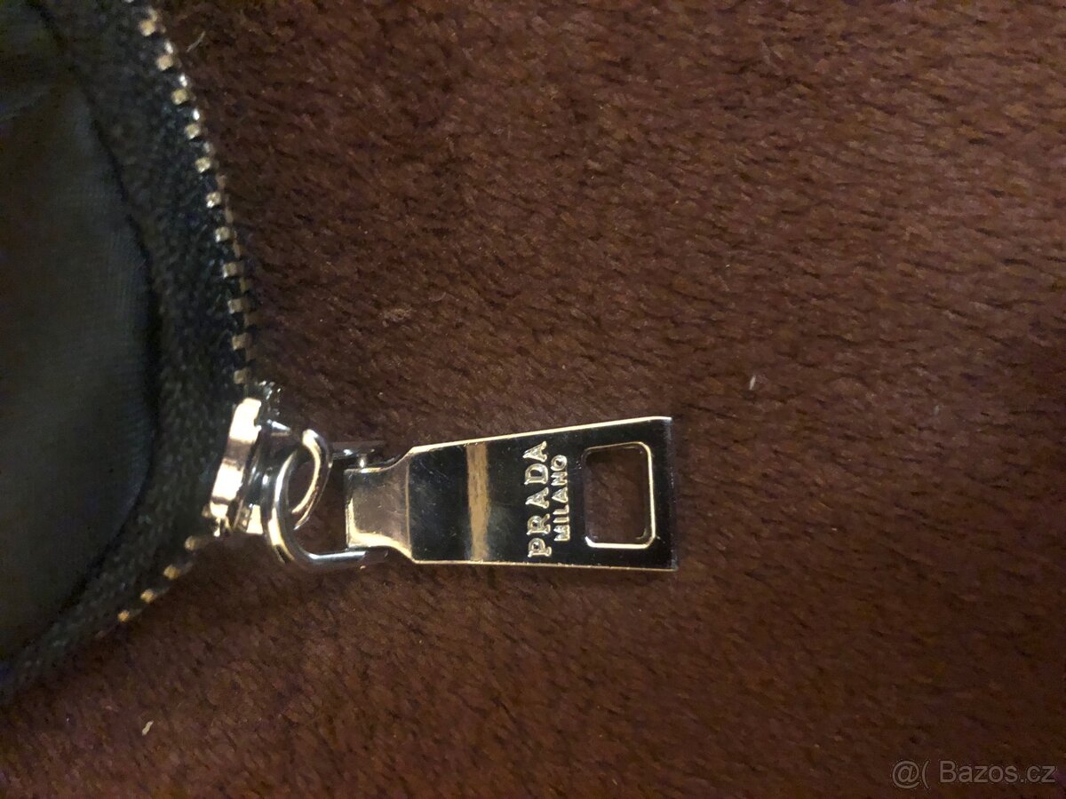 Prada taska pres rameno - 8