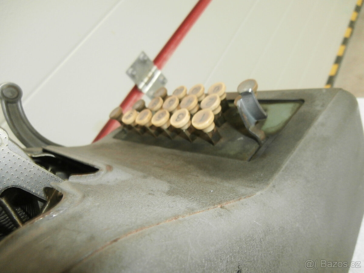 Počítačka mechanická starožitná ASTRA za 1.500 kč - 8