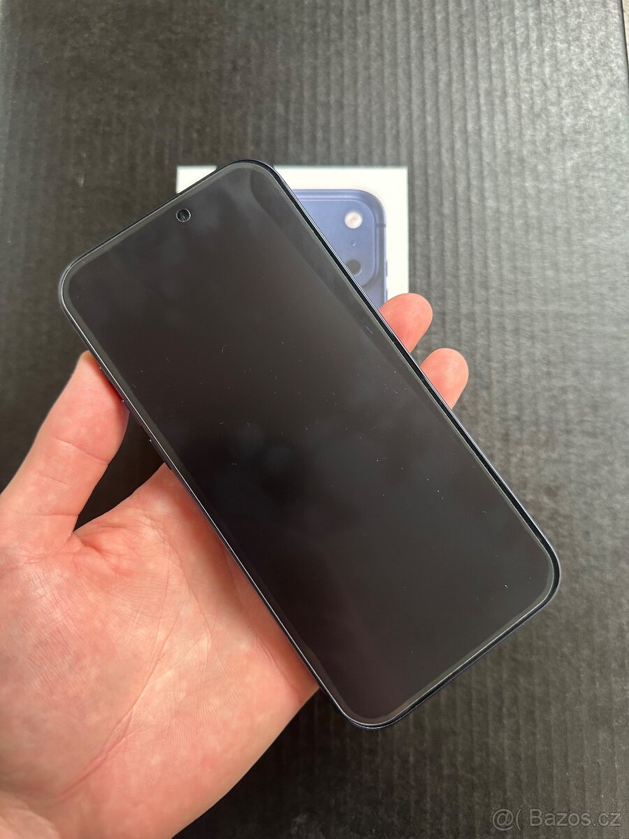 iPhone 17 Pro Max 256GB - temně modrá - 8