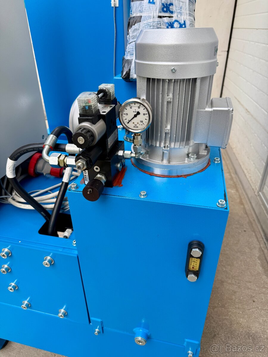 Drtič dřevního odpadu POR CASTORO - 8