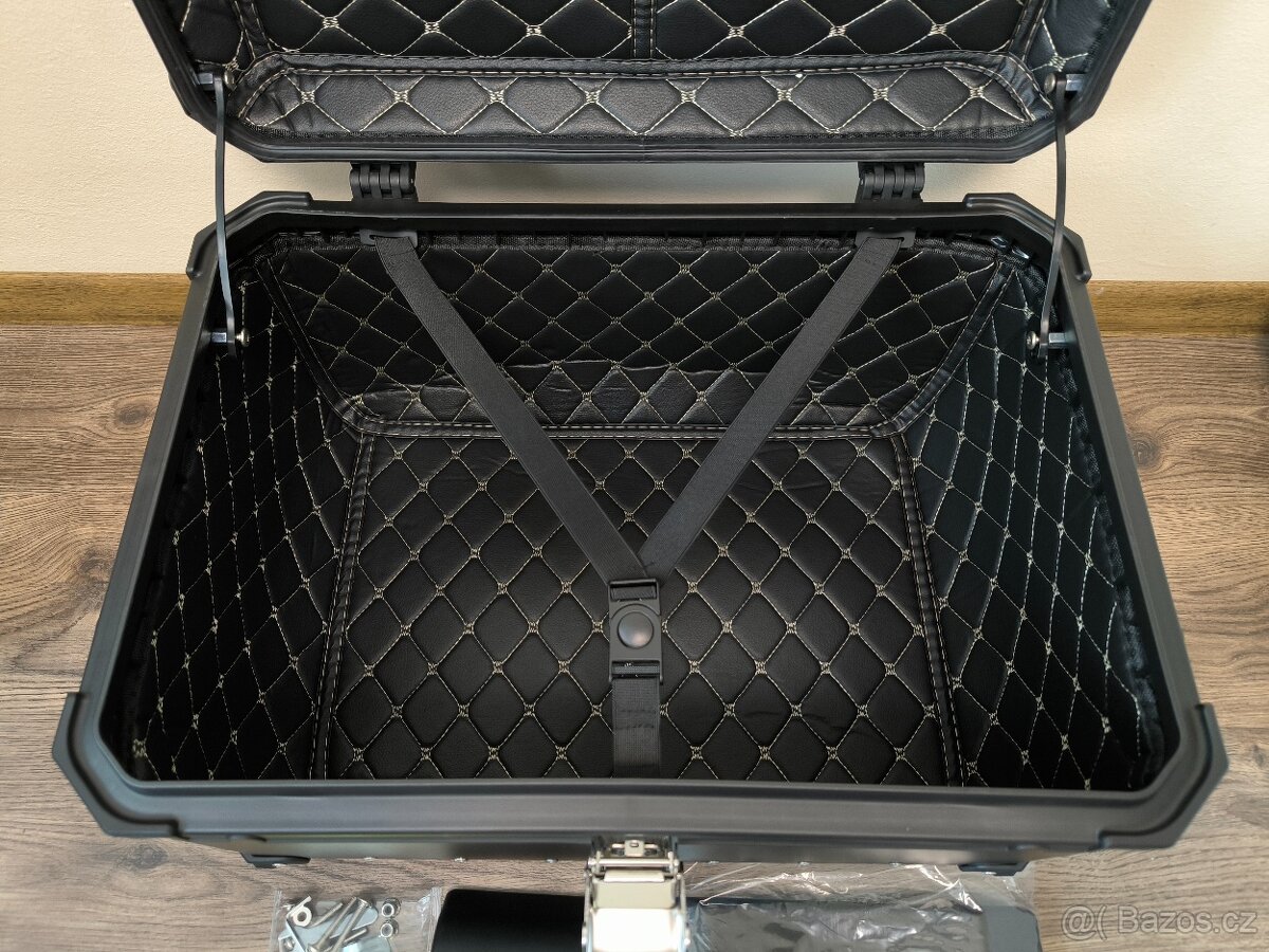 Zadní motokufr TopCase 65L hliníkový černý - 8