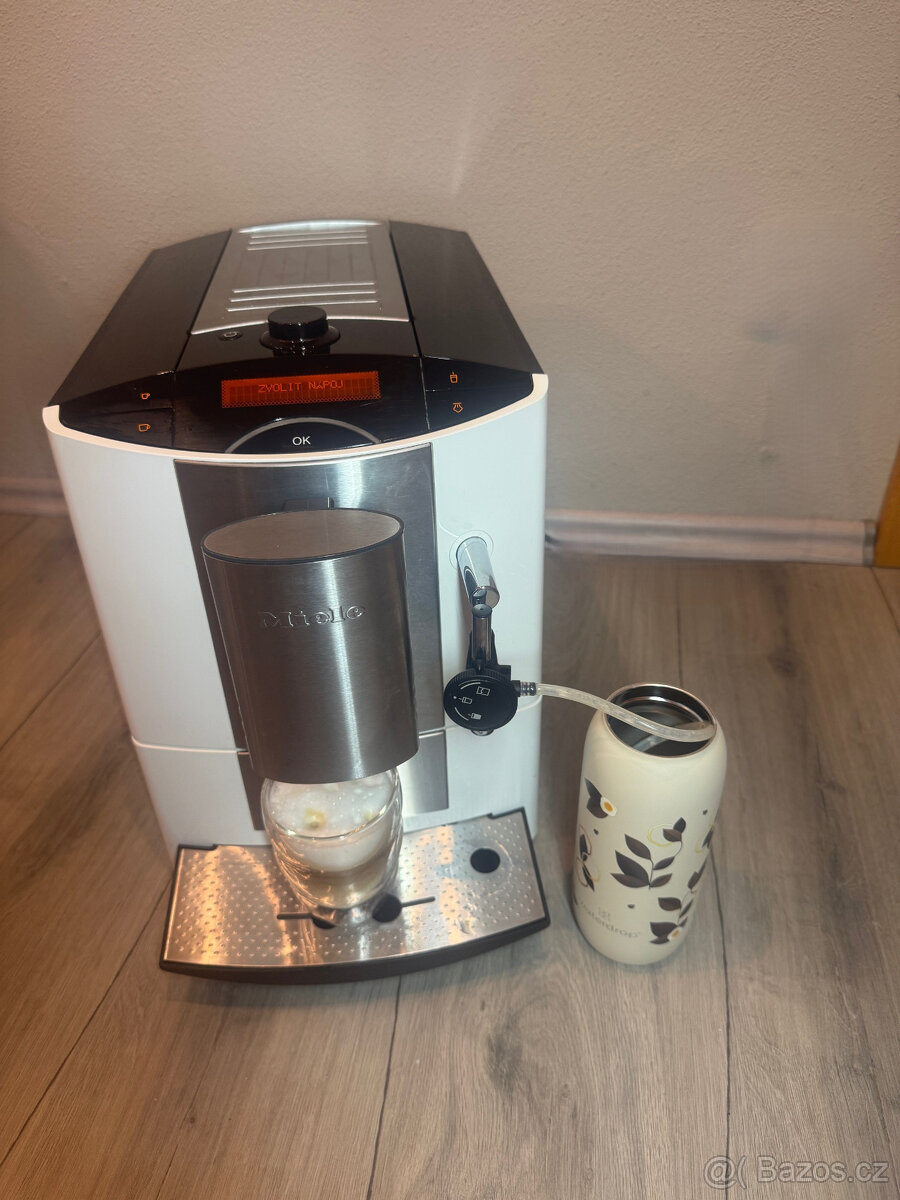 Automatický kávovar Miele na presso a mléčnou pěnu - 8