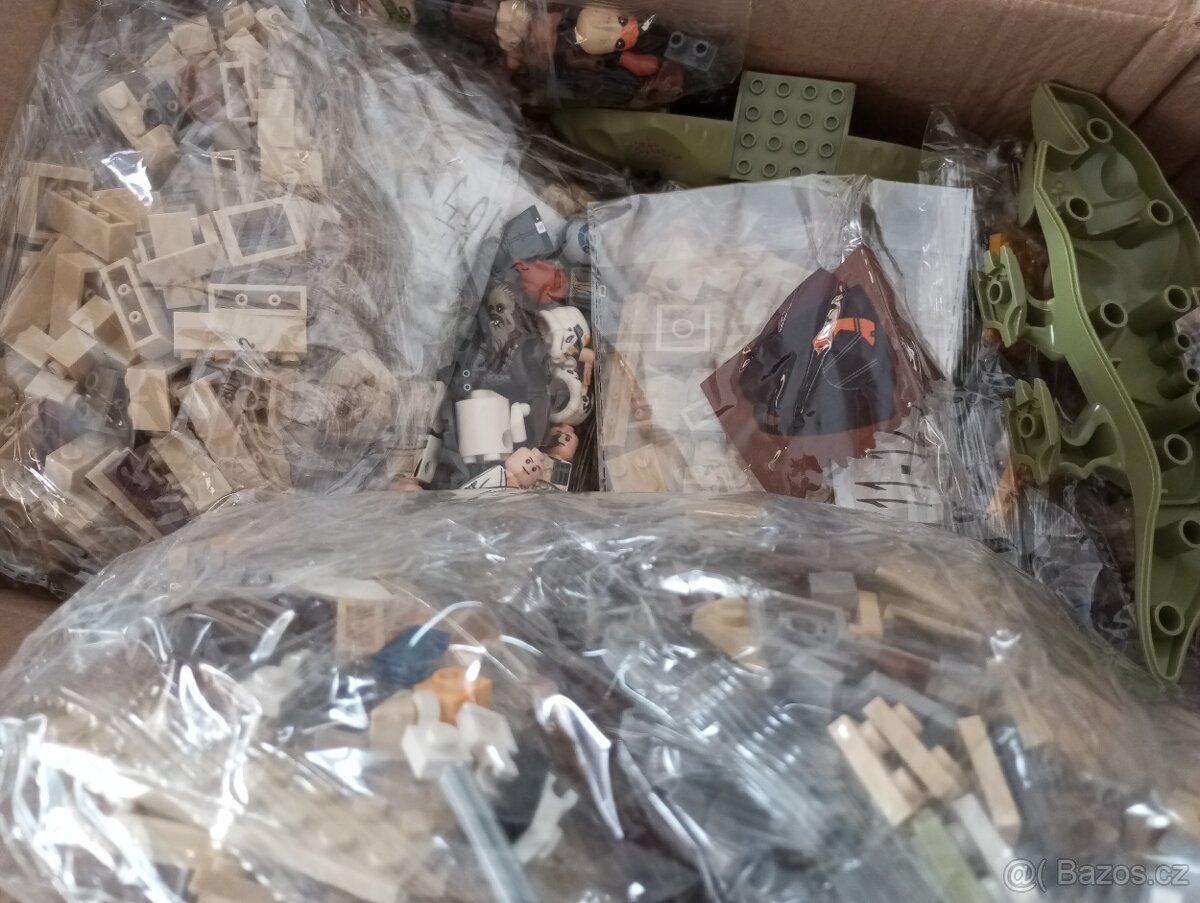 stavebnice Hvězdné války - Star Wars Mos Eisley Cantina - 8