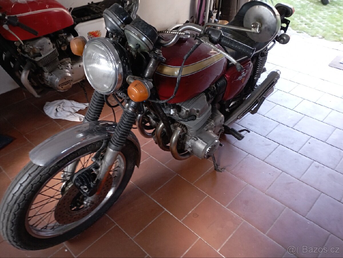 Honda CB - 8