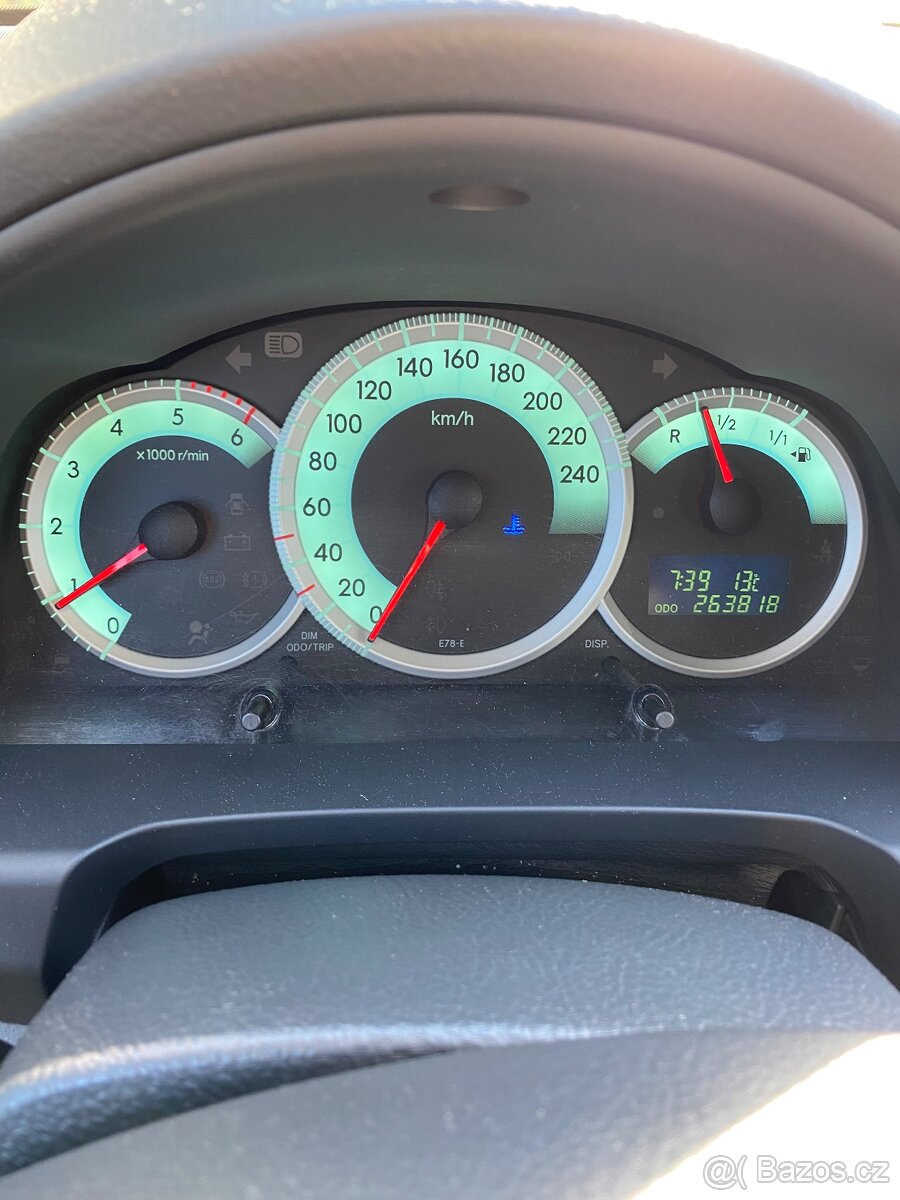 Toyota Corolla Verso, 2.2 D-4D, r.v.2007, 7 míst, tažné - 8