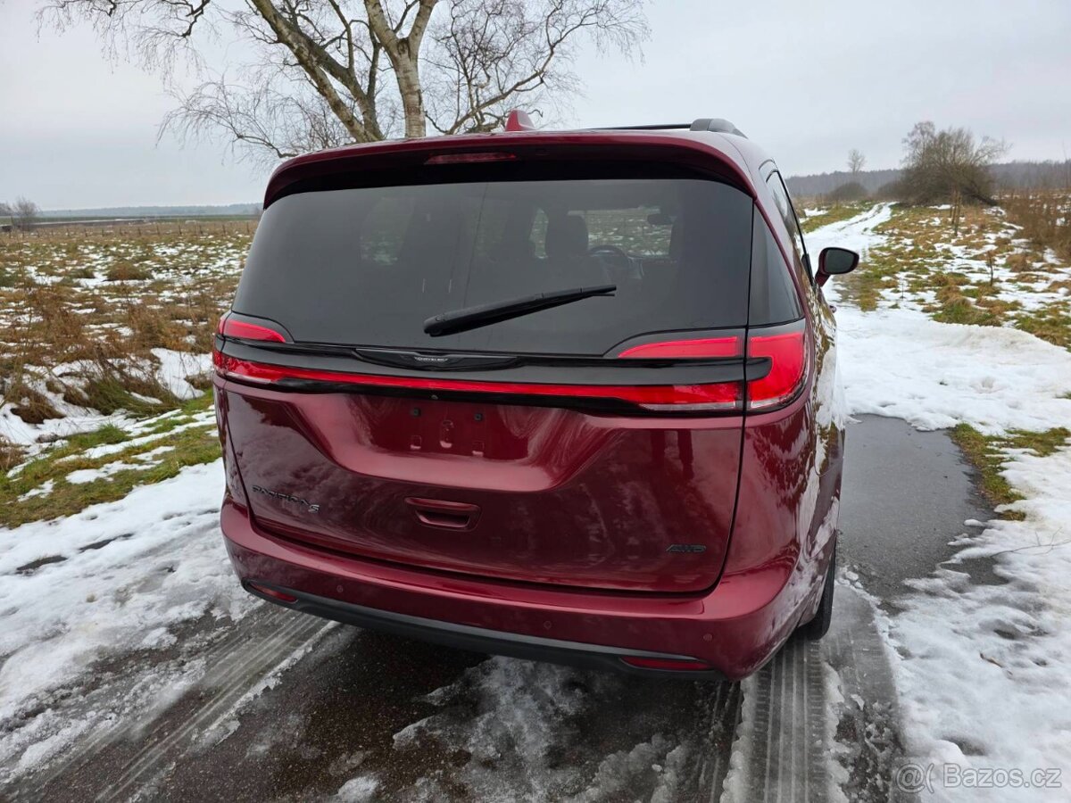 Chrysler Pacifica AWD 4X4 nový model záruka 1 rok - 8