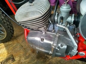 ČZ 984, 125 vo výbornom stave, kross - 8