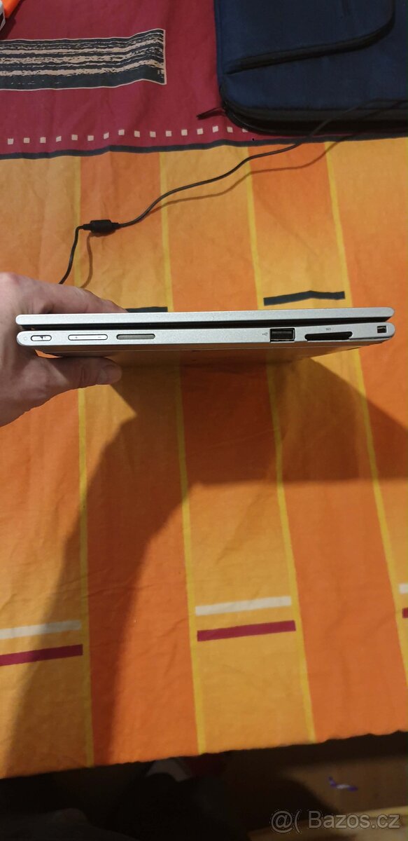 Dell Notebook s dotyk. displejem. - 8