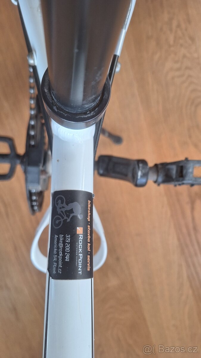 Prodám kolo 20" Specialized Hotrock - 8