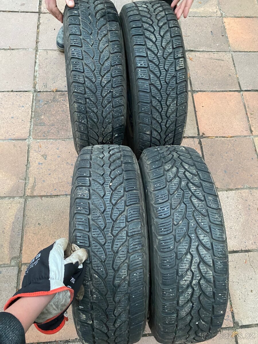 Zimní Pneumatiky BRIDGESTONE - 8