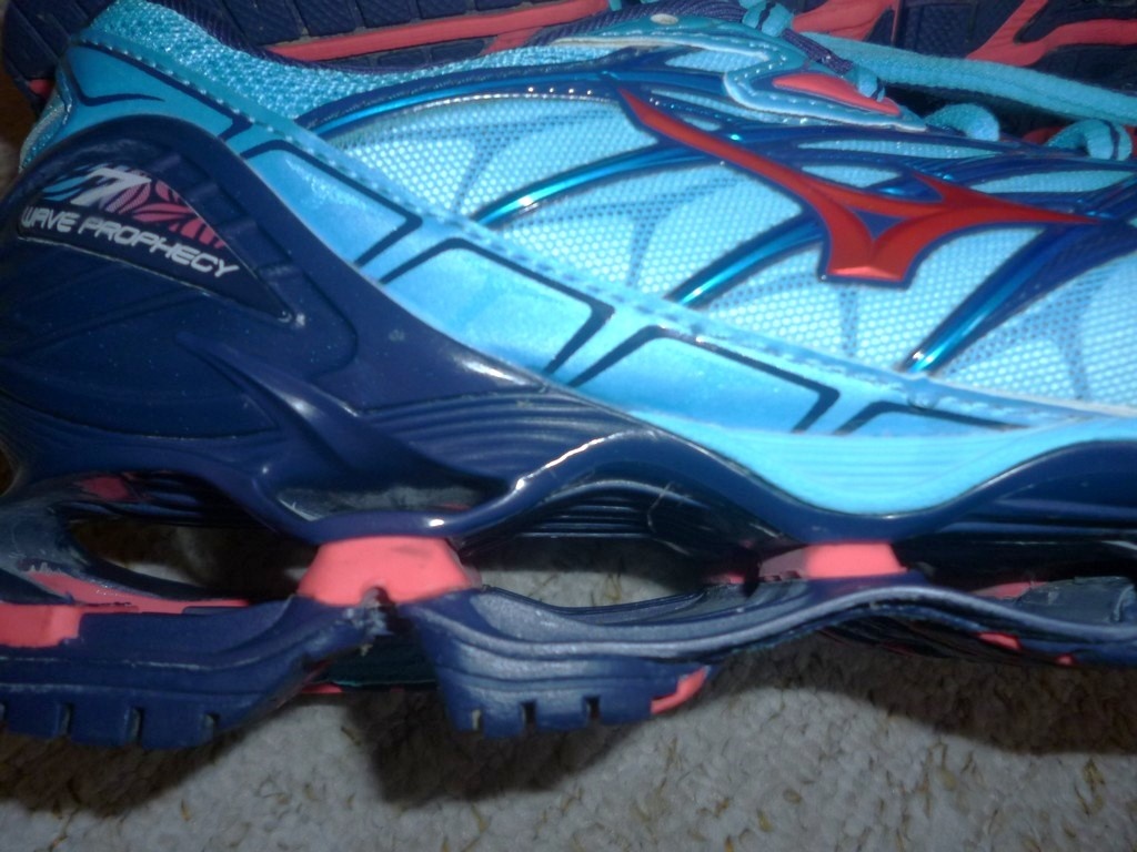 MIZUNO - běž.boty - 8