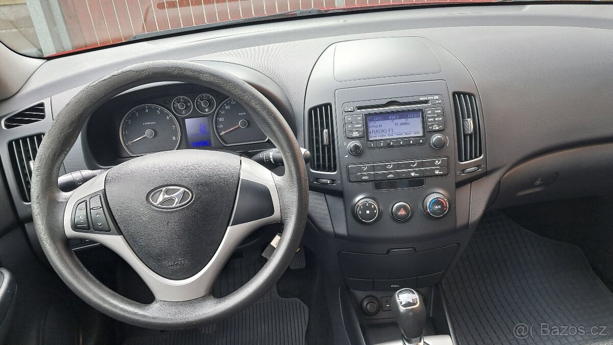 Hyundai i30, 1.4i / 80KW TRIKOLOR ČR - 8