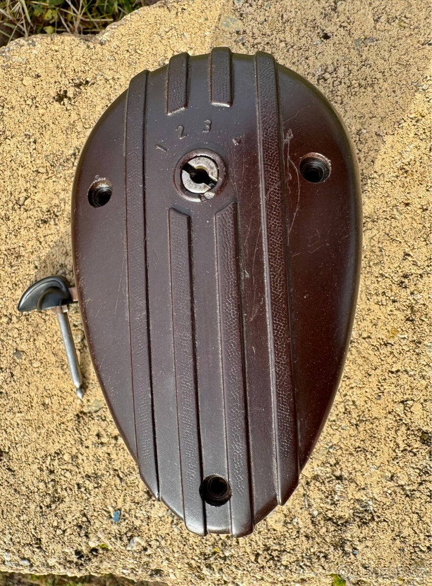 Jawa ČZ 125 150 kývačka - spínačka s klíčkem - 8