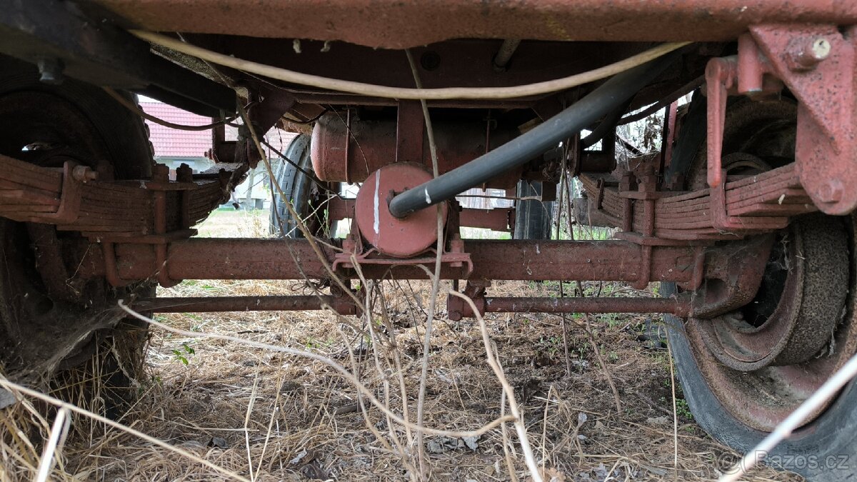 Vlečka 3,5t sklopka - 8