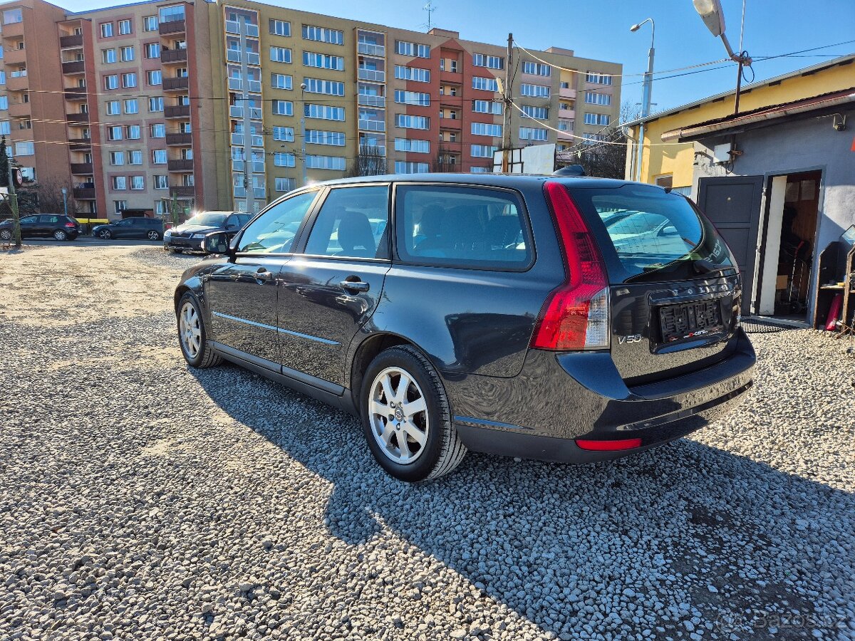 Volvo V50 1.6D,80KW,KLIMA,BEZ KOROZE,R.V.2010 - 8