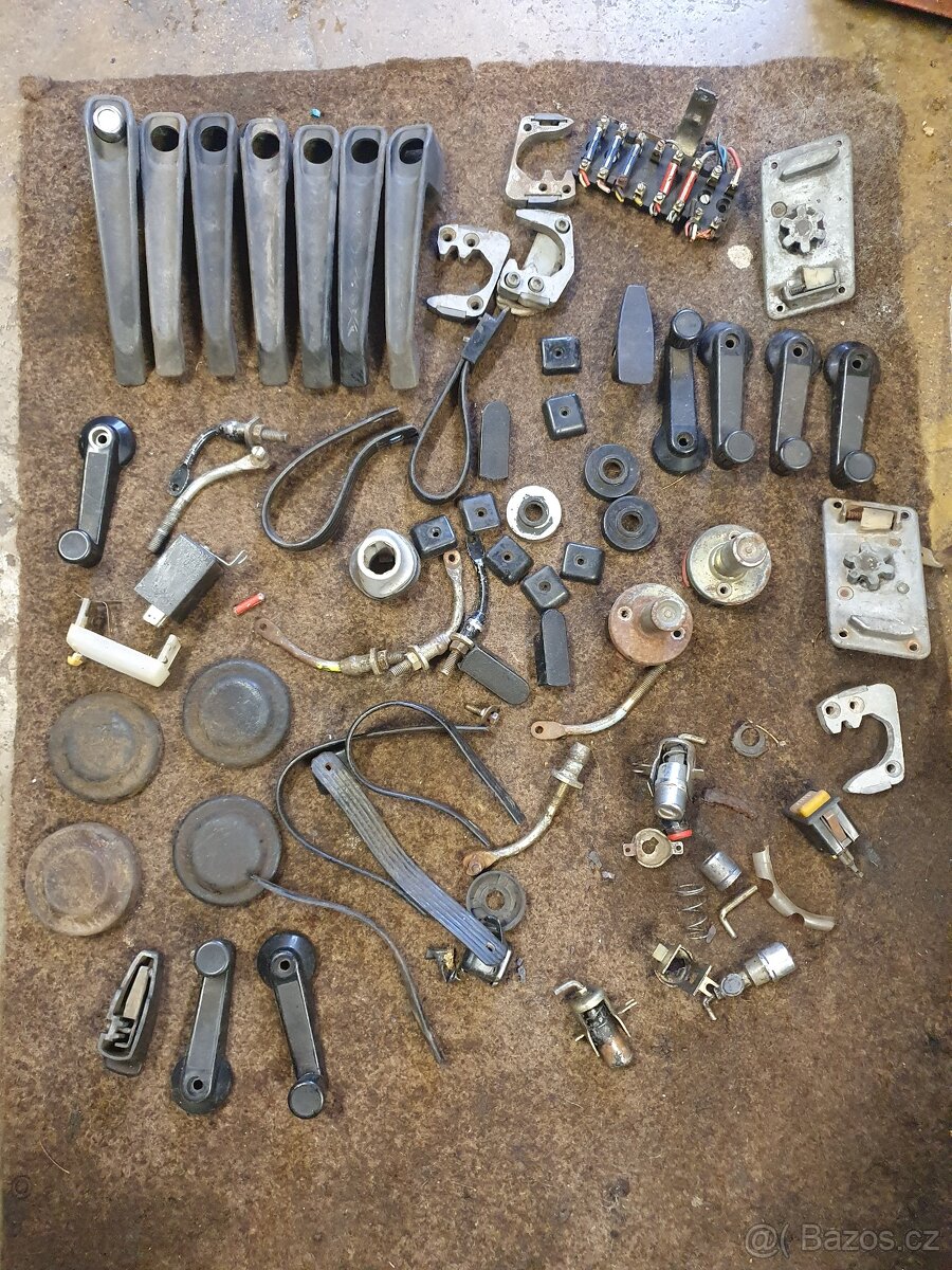 Trabant konvolut dílů - 8