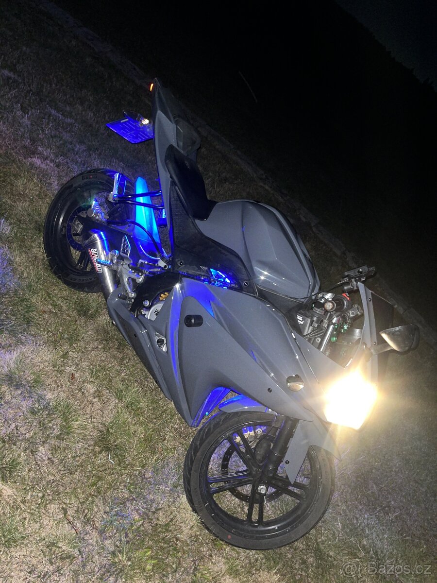 Yamaha yzf125r - 8