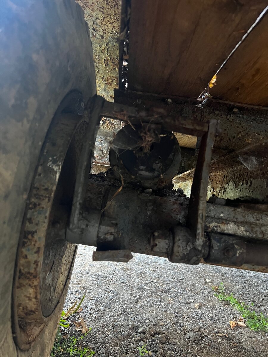 Vlečka za traktor - 8