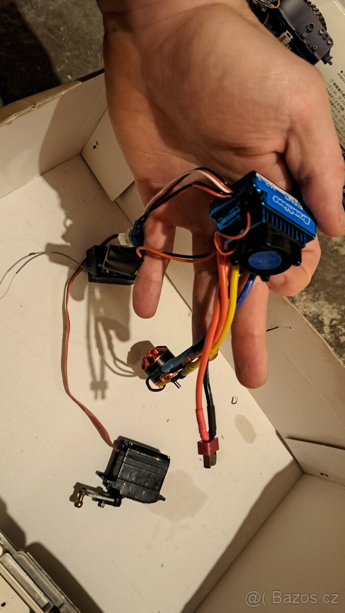 RC auto Tamiya CC01 - 8