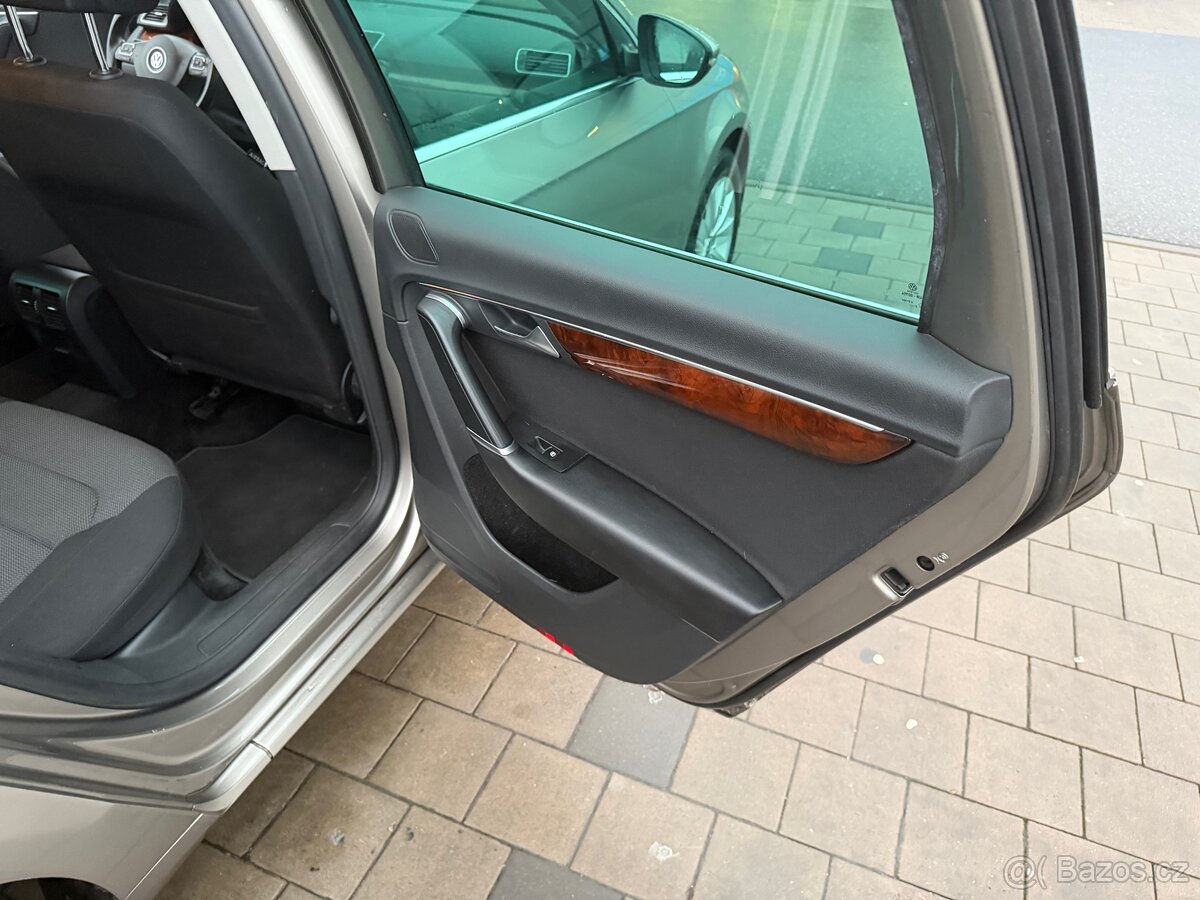Volkswagen Passat B7 2.0 TDI 103 kW - 8