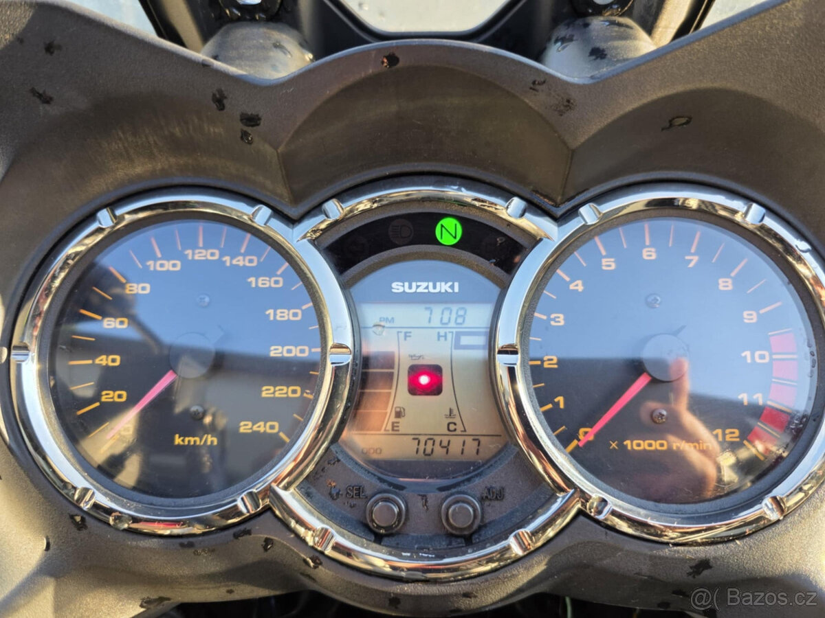 Suzuki DL1000 V-Strom 2004 - 8