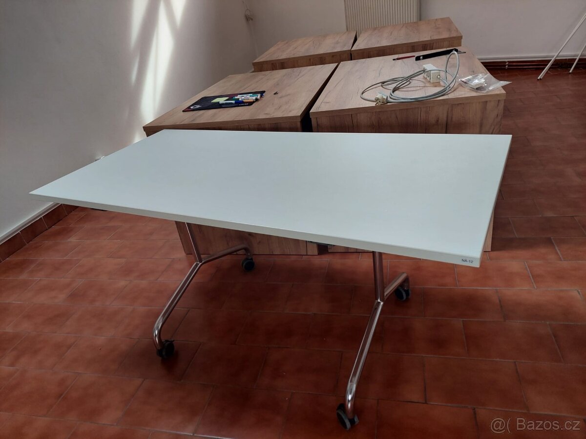 Kancelářský nábytek - 8