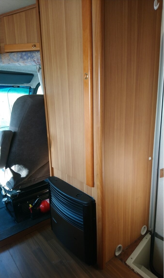 Fiat Ducato Dethleffs; krátká verze,(5m) sklápěcí postel - 8