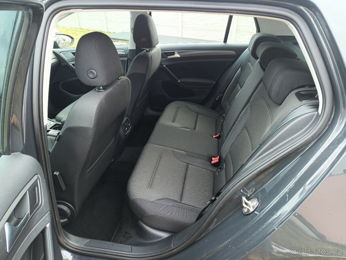 VW E-Golf, rv 2020, 100kw,52000km, 1 majitel - 8