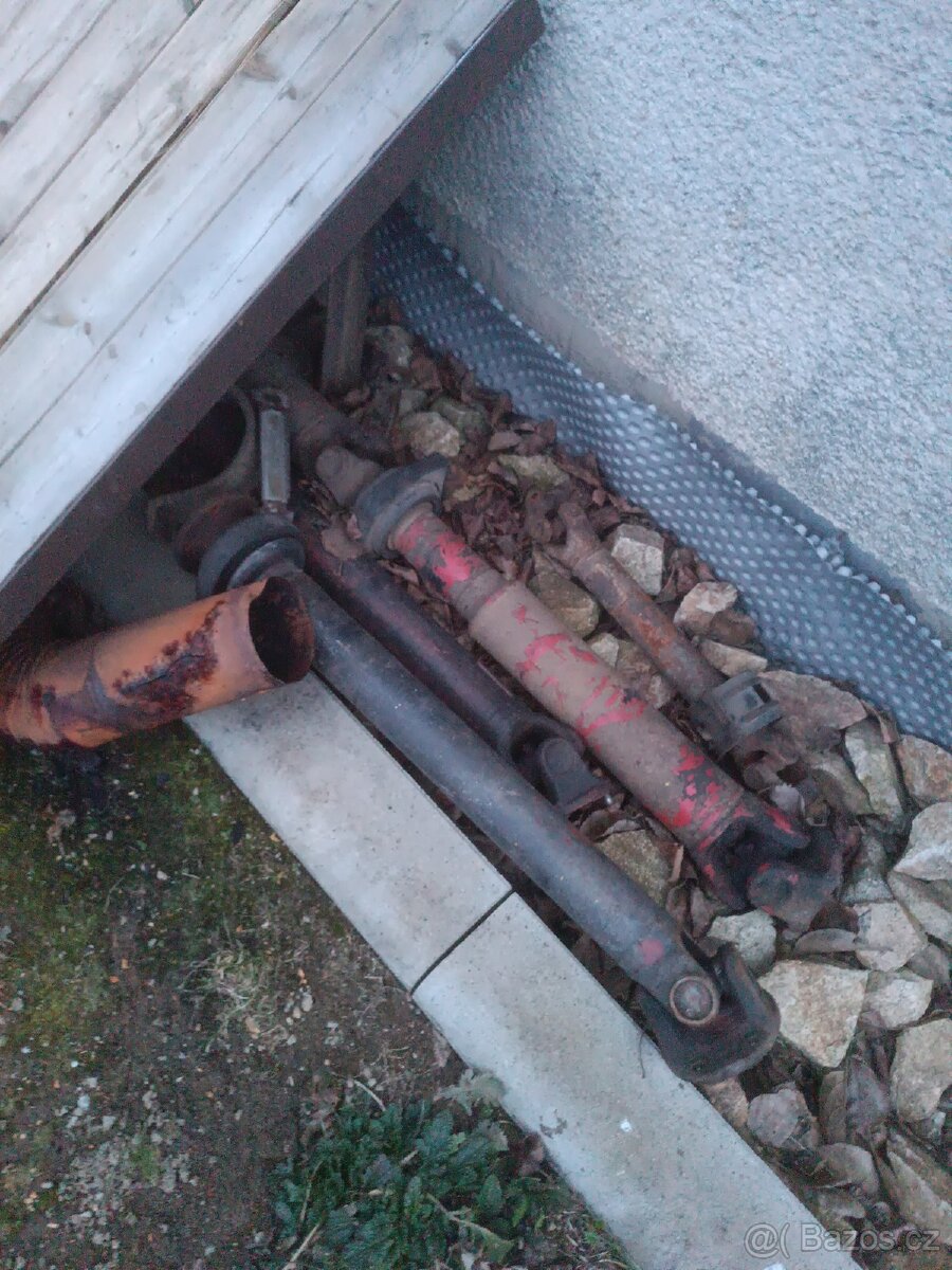 Teleskopický nakladač - 8