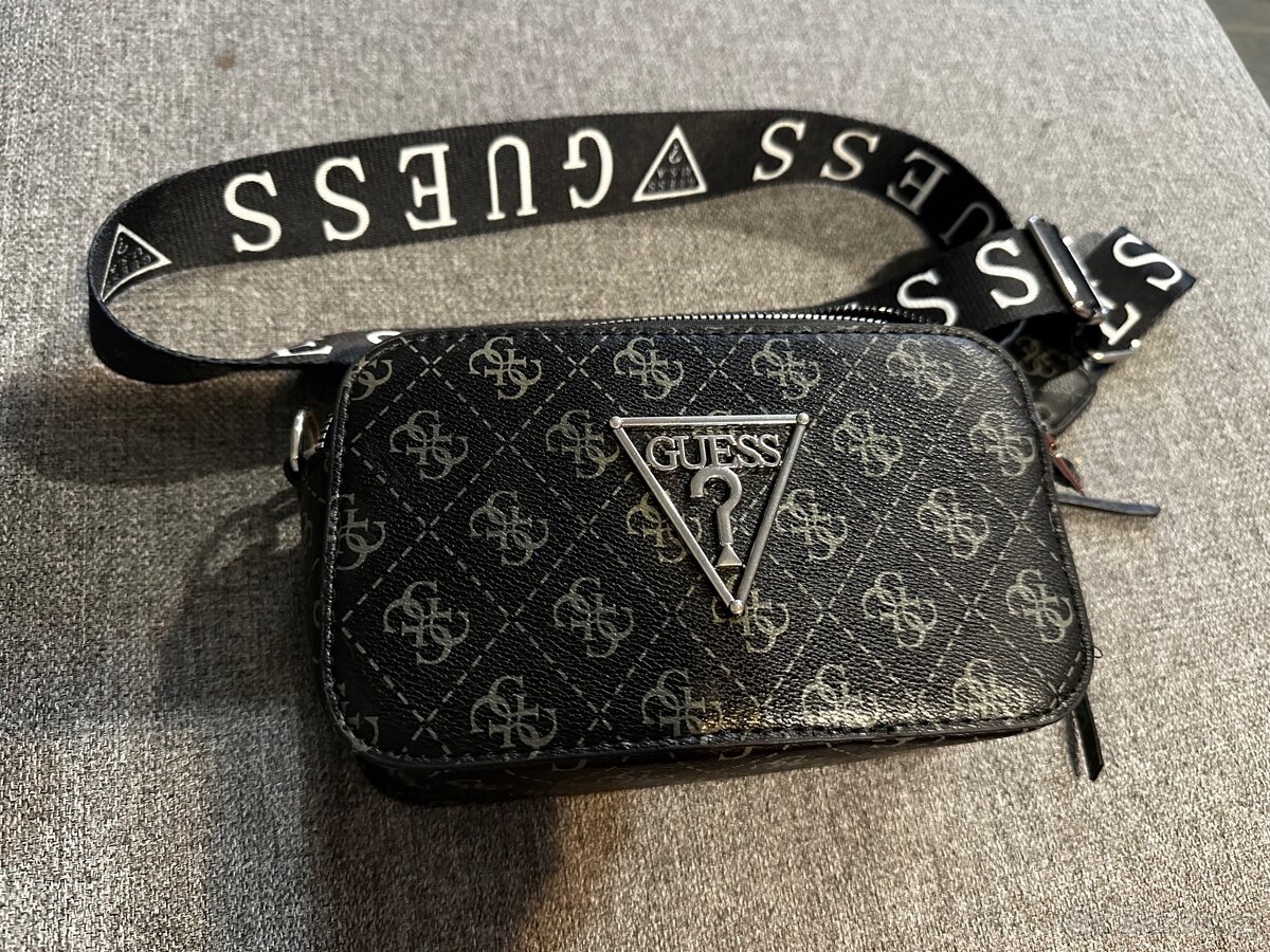 Malá crossbody kabelka - 8