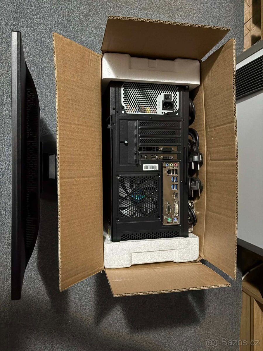 HERNÍ PC SETUP+MONITOR - 8