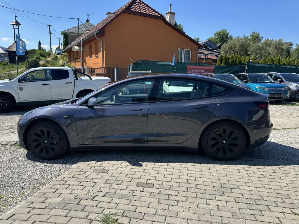 Tesla Model 3 Performance Dual AWD - 8