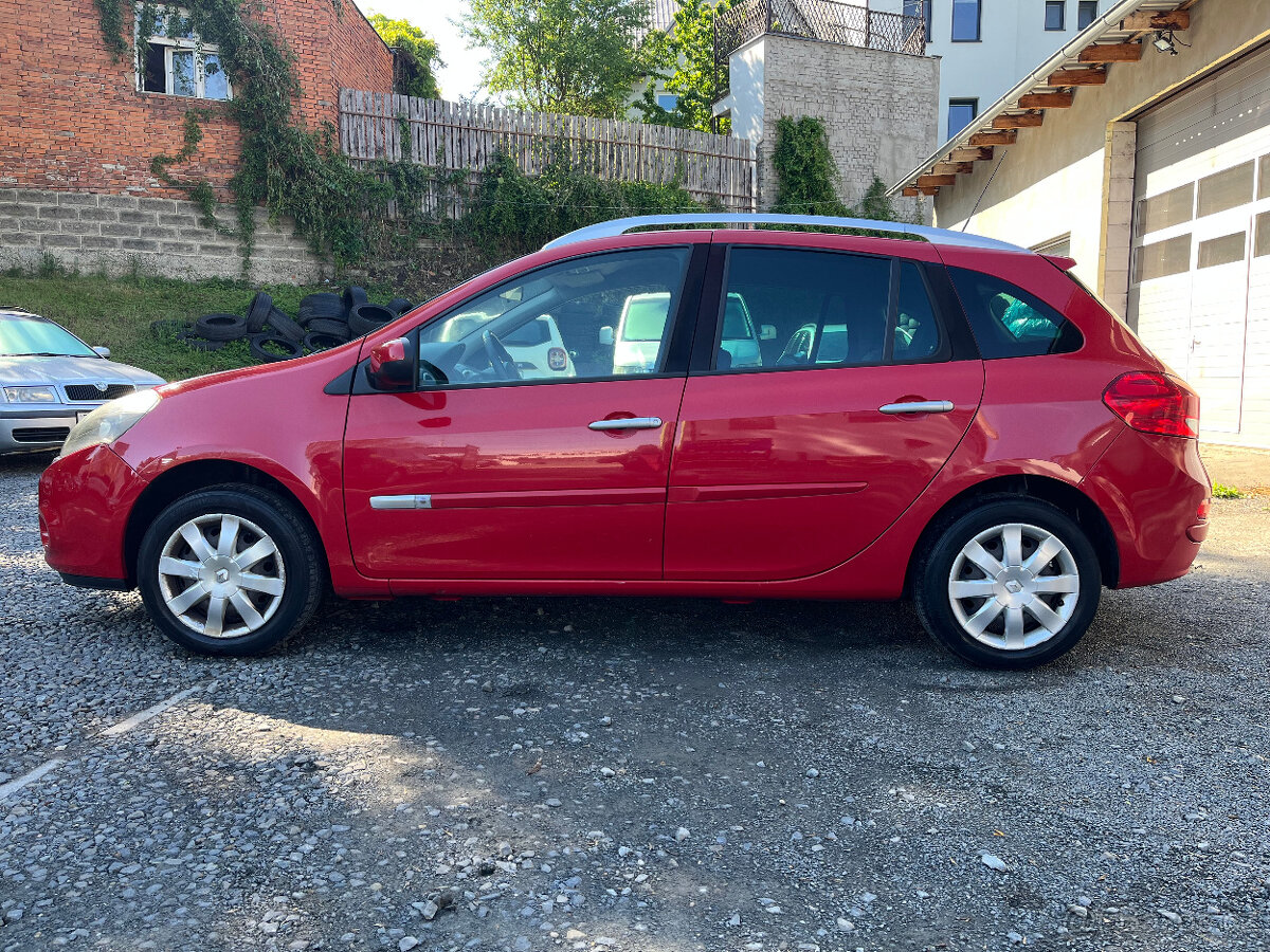 RENAULT CLIO 1,2 i 55Kw 1.MAJITEL, ČR - 8