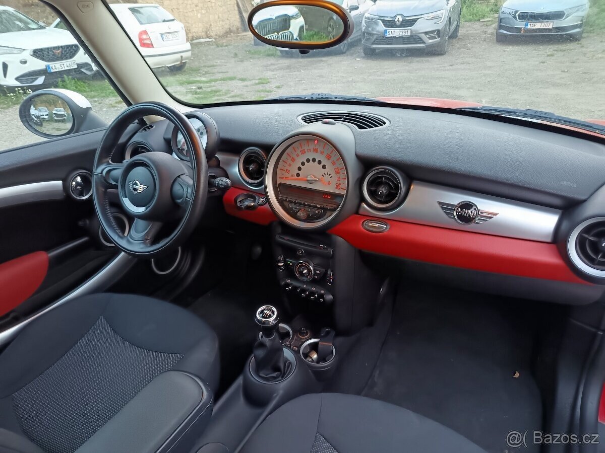 MINI COOPER 1.6D/82 kW/2011 - 8