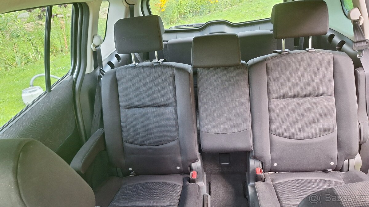 Mazda 5, 2.0 benzín, 107 kw, r.v.2008 - 8