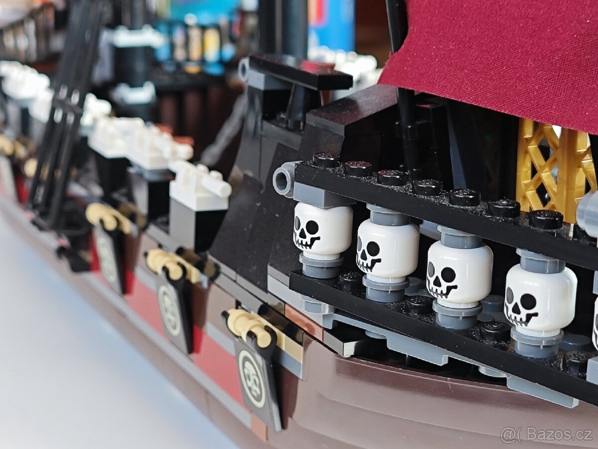 Lego 4195 - Queen Anne's Revenge - 8