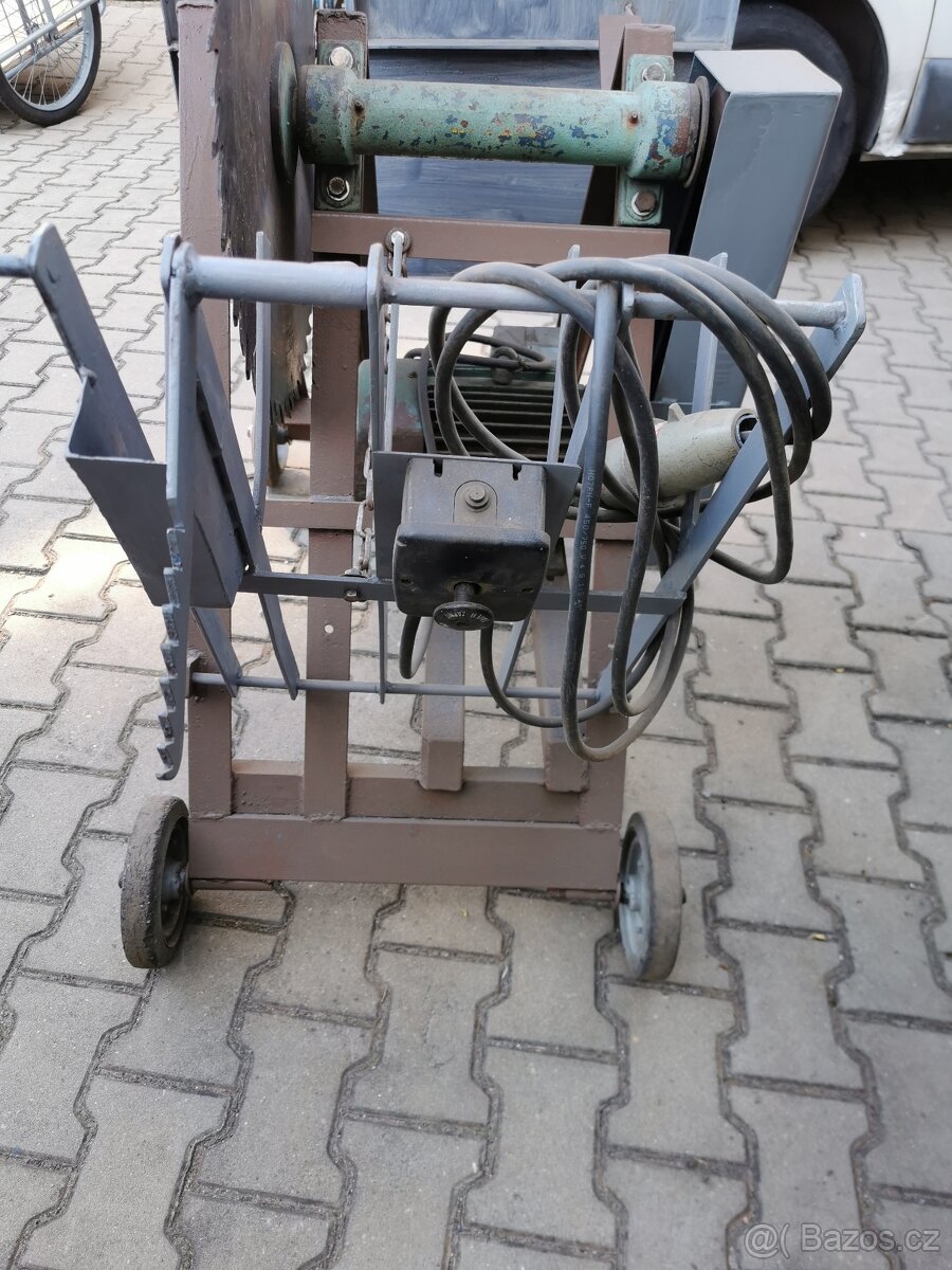 Cirkularka vyšší pracovní stůl pro vyšší postavu - 8