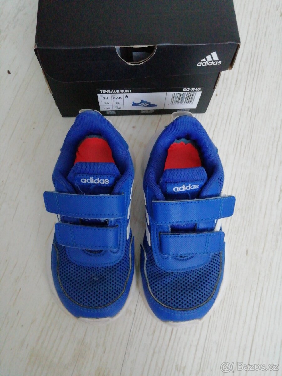 Tenisky Adidas Tensaur. Vel 26. - 8