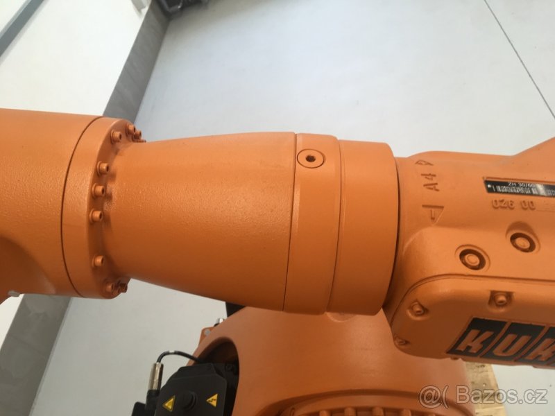 KUKA Robot KR60 L45 - 8