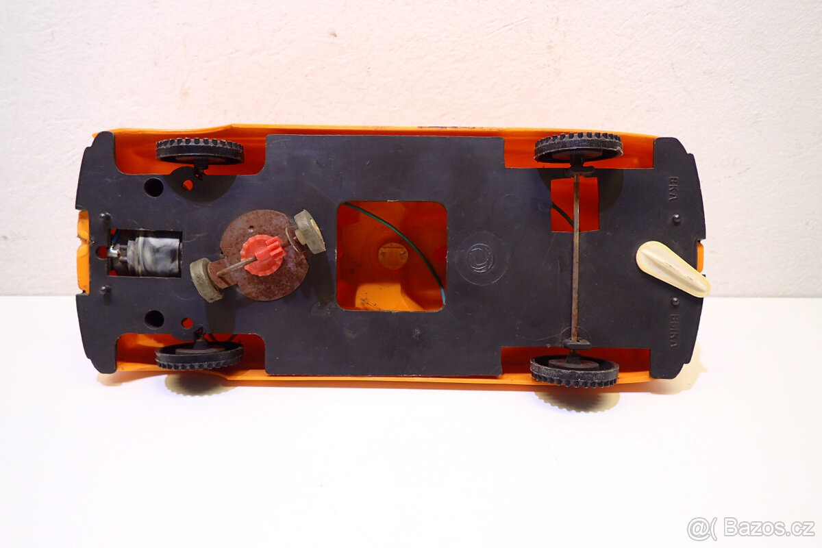 Lunární autíčko na baterii - staré Hračky - 8