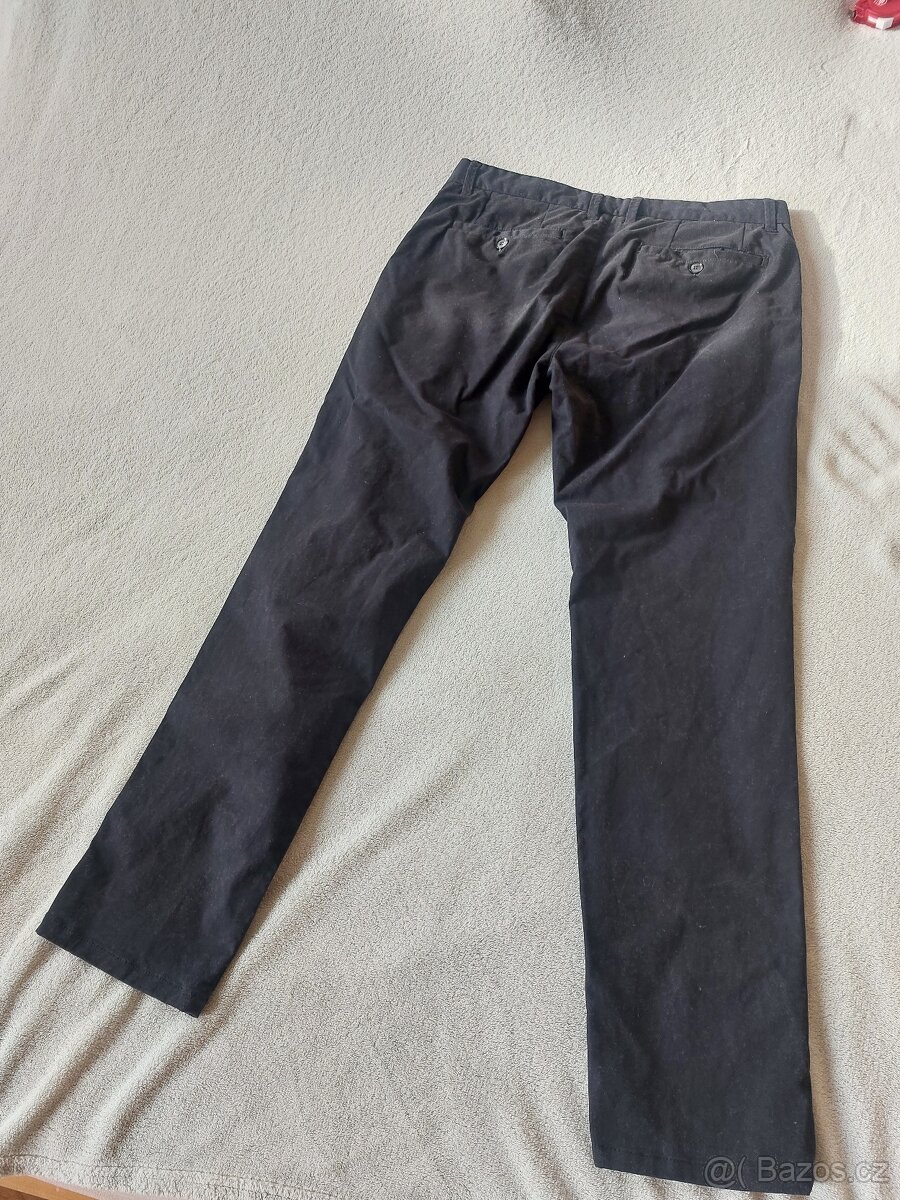 Pánské černé chinos kalhoty Reserved slim fit vel. 31 - 8