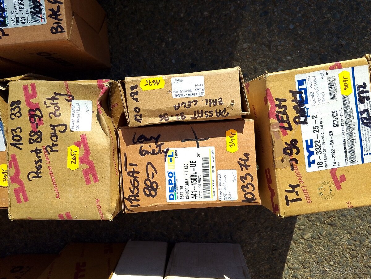 Různé díly kryty blinkrů světel - 8