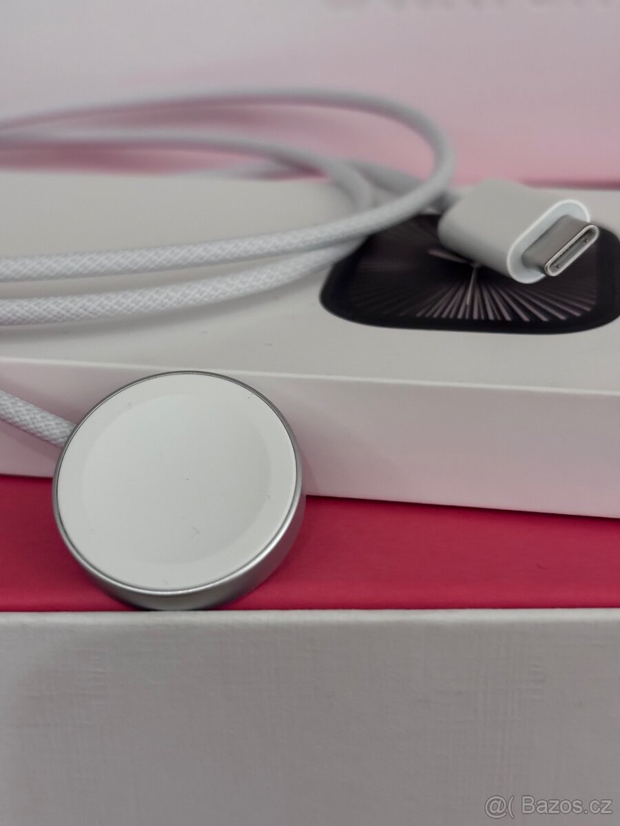 Apple Watch Series 10 42mm Titan Cellular, Klavírně černá - 8