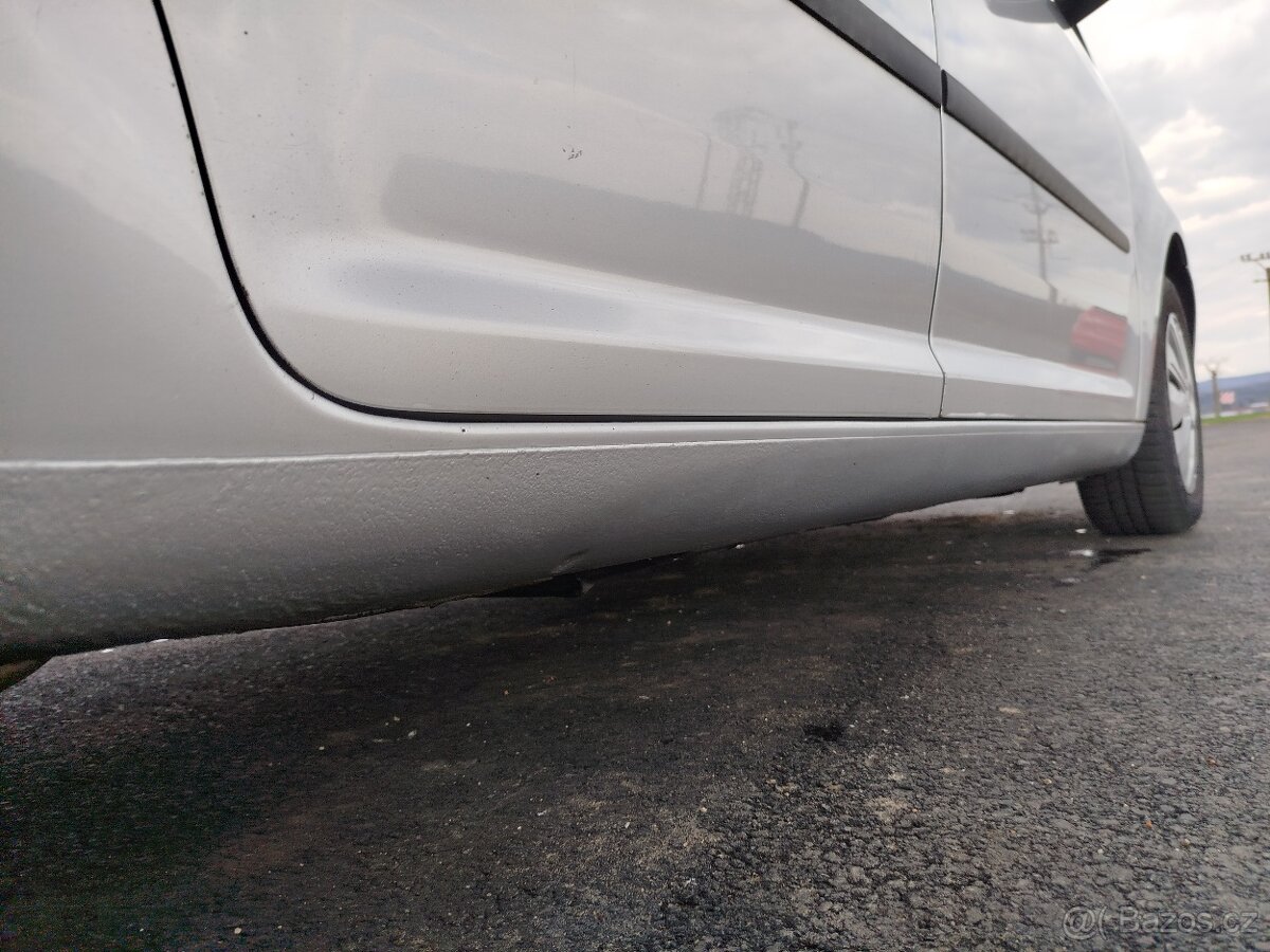 VW Touran 1.9 TDI - 8